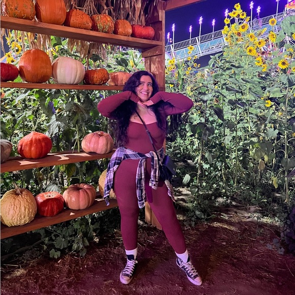 Welcome to my closet 🦋 - Picture 12 of 16